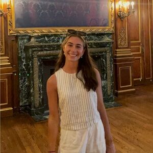 Meet your Posher, Alla